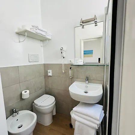 Palme Park & Included Hotell